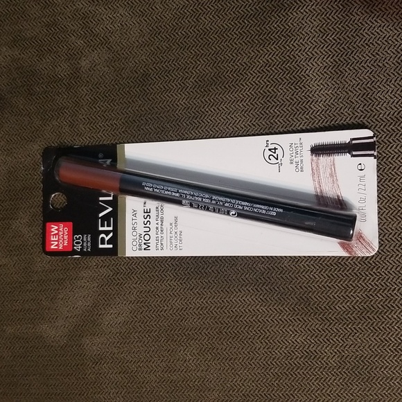 Revlon colorstay brow mousse styles for a fuller softly defined look - Picture 4 of 17